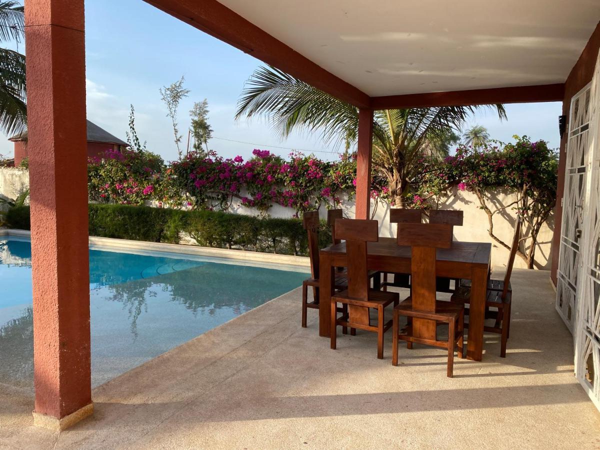 Villa Avec Piscine Entre Plage Et Sine Saloum Palmarin Εξωτερικό φωτογραφία
