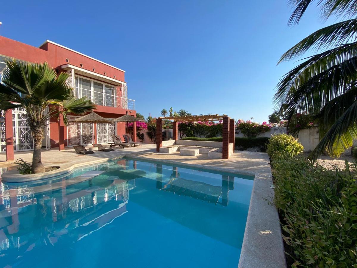Villa Avec Piscine Entre Plage Et Sine Saloum Palmarin Εξωτερικό φωτογραφία